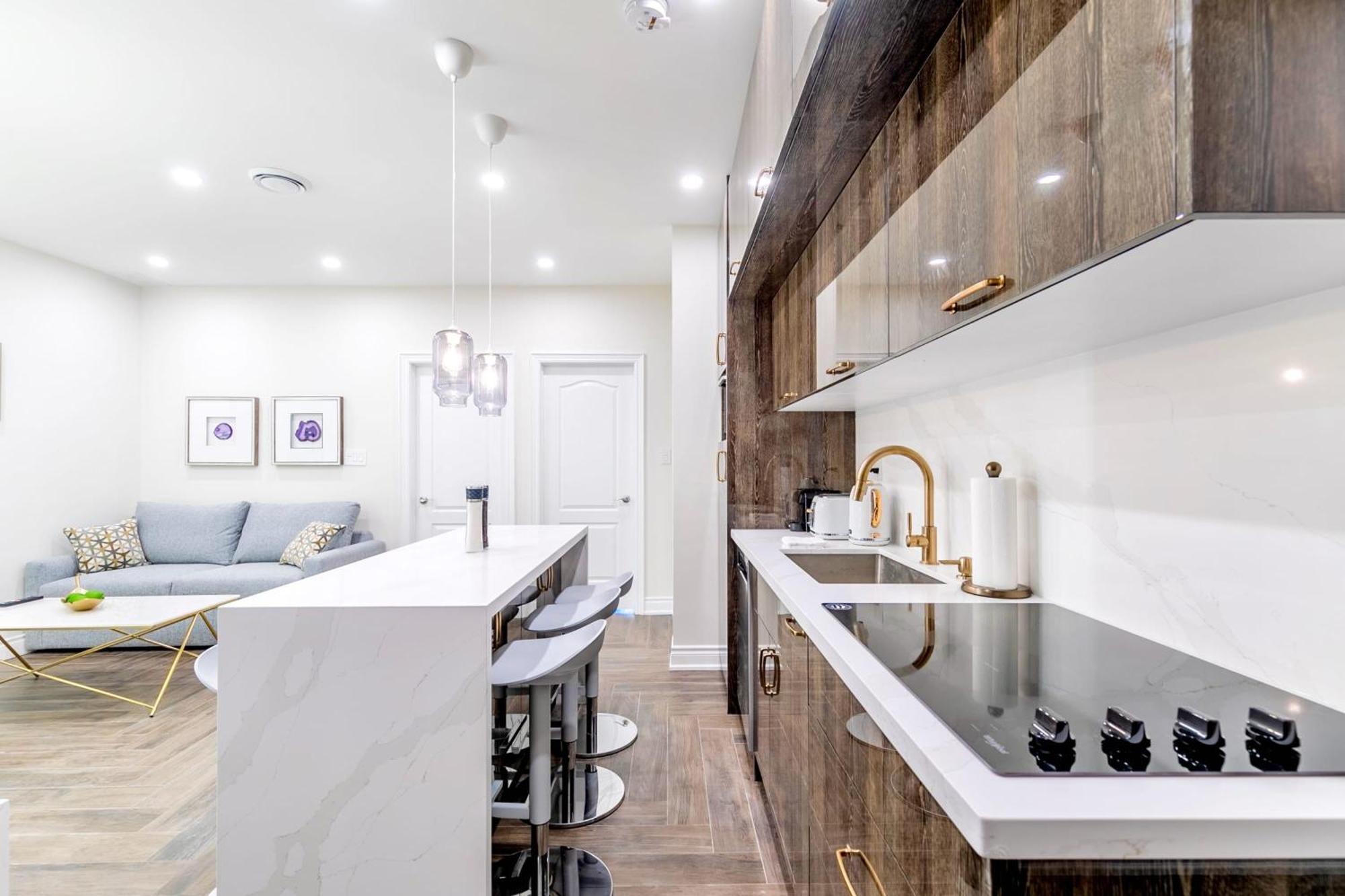 Modern Pet-Friendly Chinatown Apartment Toronto Luaran gambar